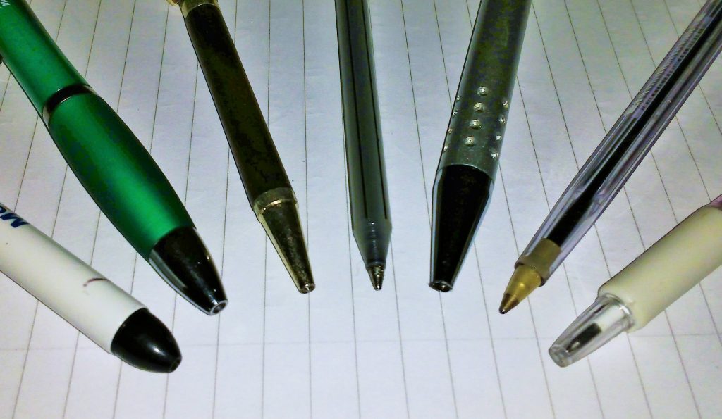 writer fan of pens