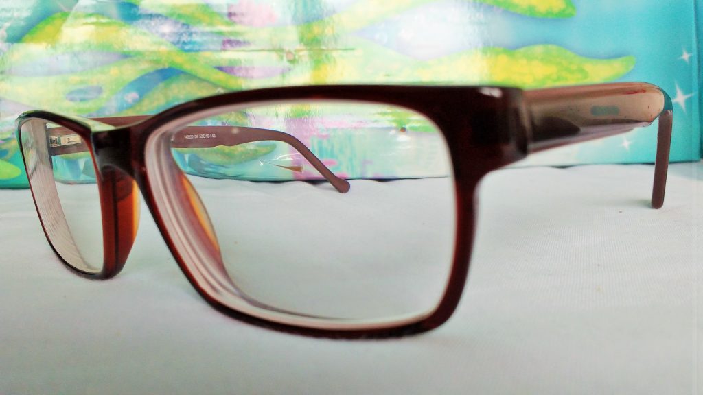 Perfect Glasses Side Angle