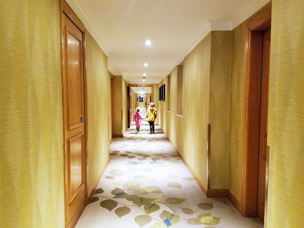 Royal Berkshire Hotel Long Corridor